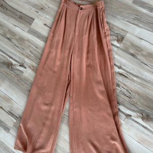 Wide Legged Flowy Pant